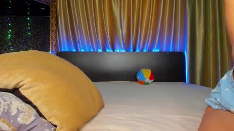 Milana online show from September 11, 7:09 am