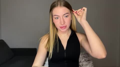 Milana online show from February 9, 5:54 pm