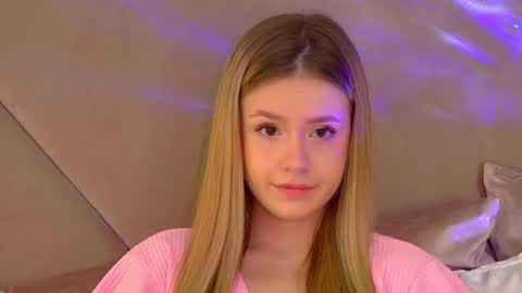 MilanaBalmain online show from September 30, 4:29 am