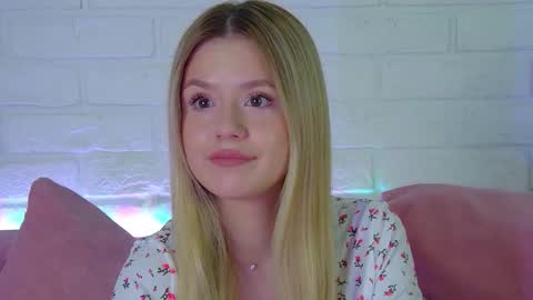 MilanaBalmain online show from February 10, 4:48 am