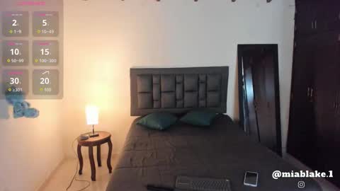 Mia online show from September 20, 6:01 am