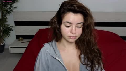 Mila online show from December 5, 7:05 am