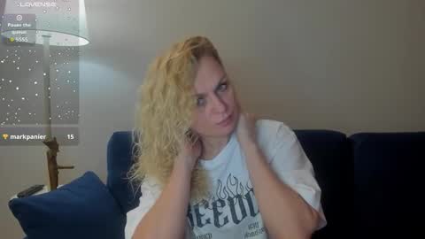 milanna_x online show from November 17, 8:31 pm