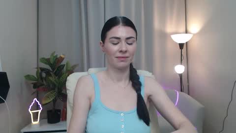 milasecretsss online show from February 16, 7:30 am