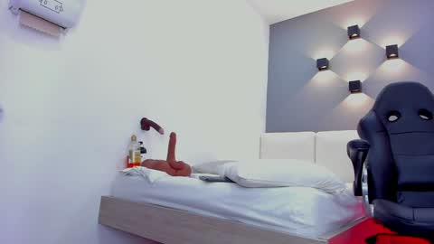 Milena  online show from December 21, 1:53 pm