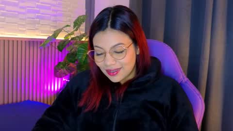 milena_lawson online show from November 12, 10:46 am