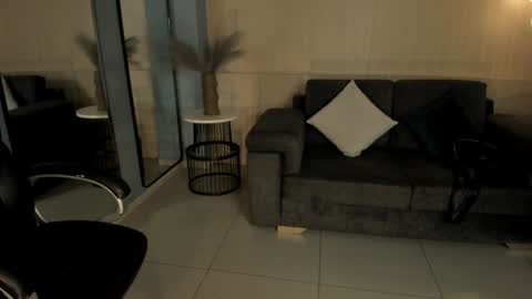 Miley Cruz  IG miley model23 online show from December 15, 3:34 am