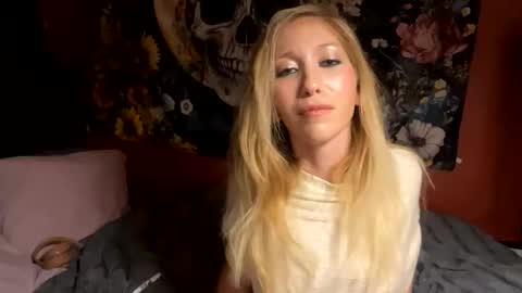 milf4everjenna online show from February 25, 4:11 am