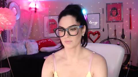 Milf Lacey online show from February 12, 3:40 am