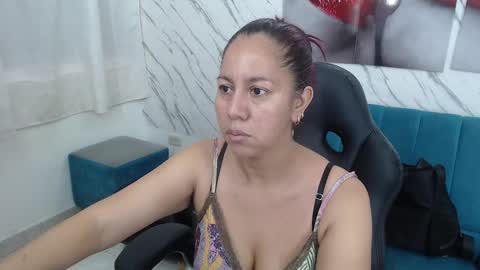 Milf Loven online show from March 5, 7:28 pm