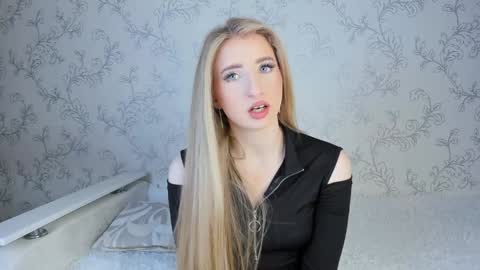 Vivian online show from February 5, 5:09 am