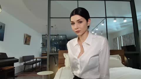 milla bella online show from March 13, 7:26 pm