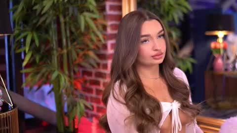 milla_serene online show from December 3, 6:05 am