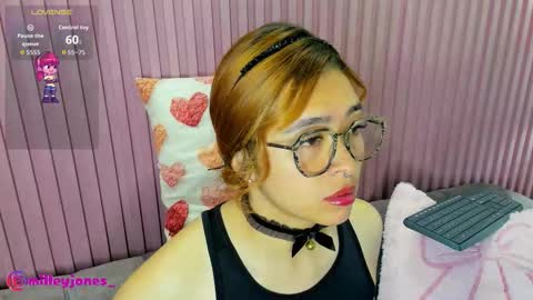 milleyjones_ online show from March 6, 12:00 pm