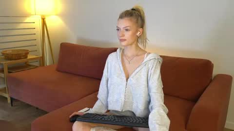 Charlie online show from March 27, 1:23 pm