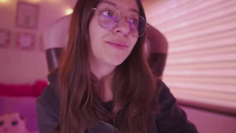 MILLY online show from February 4, 7:28 pm