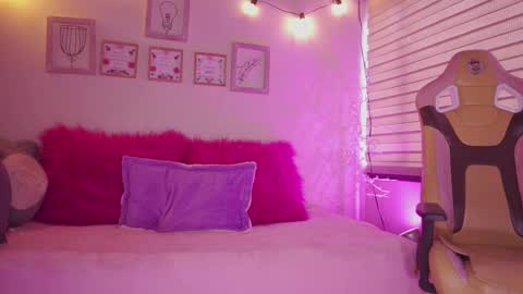 MILLY online show from February 2, 6:51 pm