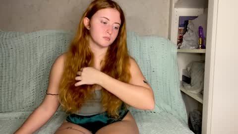 Milly online show from December 4, 2:26 pm