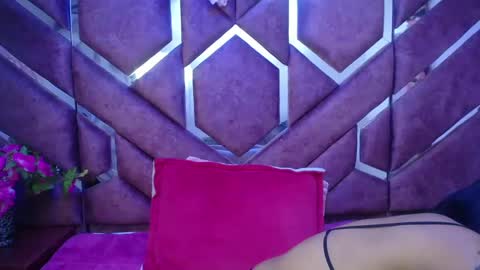 Milly Print online show from February 10, 2:19 am