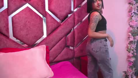 Milly Print online show from February 20, 2:40 am