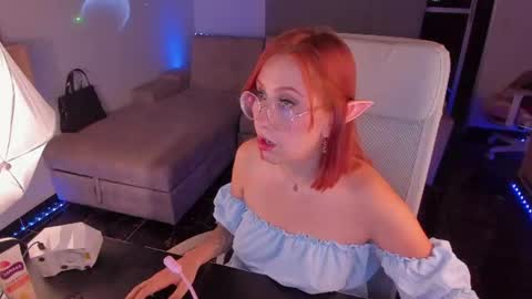 Monkey D Maddie online show from July 11, 11:38 pm