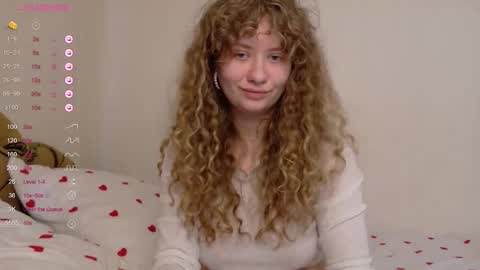 milounee online show from March 19, 11:47 am