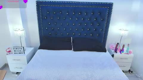 Milu ballmer  online show from September 15, 7:10 pm