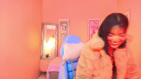 milu_carbajal_x online show from February 6, 7:01 am