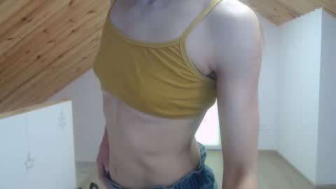 milusea online show from September 18, 12:26 pm