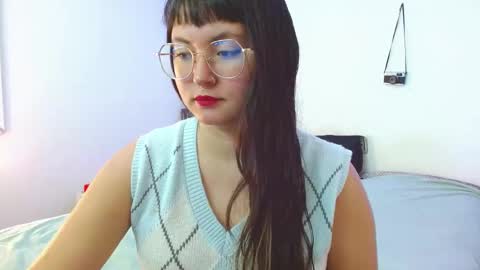 mily_baker online show from December 9, 7:18 pm