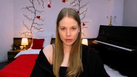 Kelly online show from March 5, 6:12 am