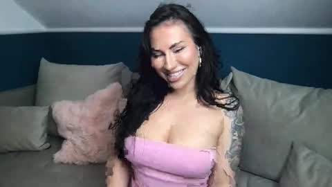 Mindy online show from March 10, 5:39 pm