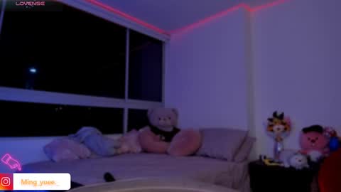 My name is Fer Nice to meet you  give it a thumbs up please its important online show from February 2, 2:48 am