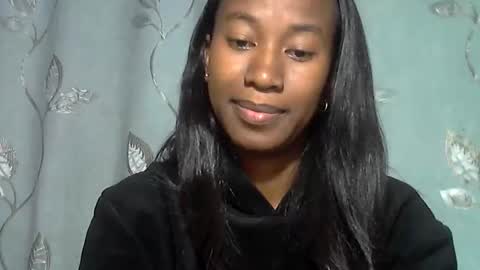 minouch211907 online show from March 15, 2:46 am