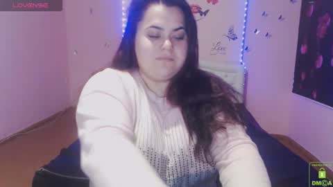 mira_cle_ online show from March 30, 7:52 am