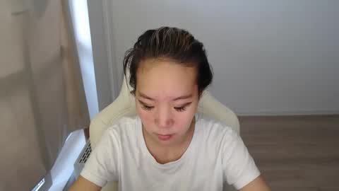 mira_g online show from November 10, 12:00 pm