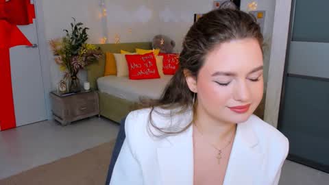 Emma online show from February 5, 10:08 am