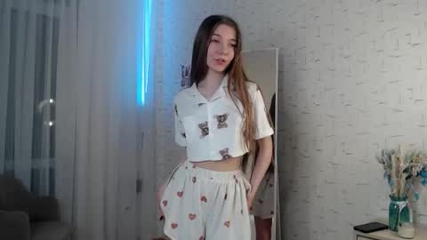 mirage1_ online show from November 8, 2:49 am