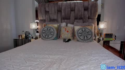 Miranda online show from November 9, 1:56 am