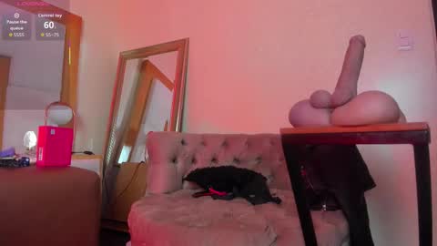 Miranda online show from November 11, 2:14 pm