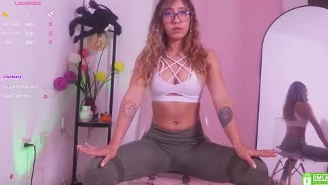 MIRANDA HERNANDEZ online show from October 23, 6:19 am