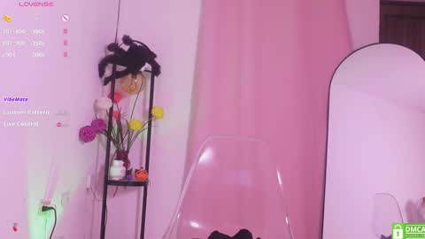 MIRANDA HERNANDEZ online show from October 16, 7:33 am