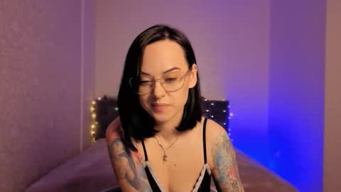 MiraSkyy online show from March 18, 4:34 pm