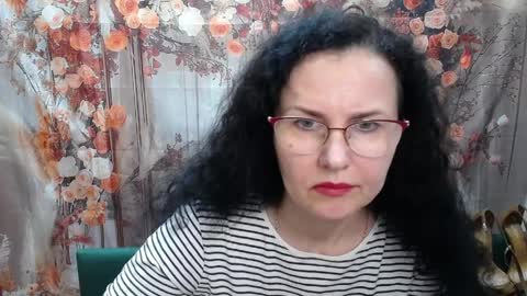 Miroslava Happi online show from April 4, 6:23 am