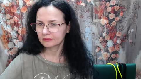 Miroslava Happi online show from March 23, 9:15 am