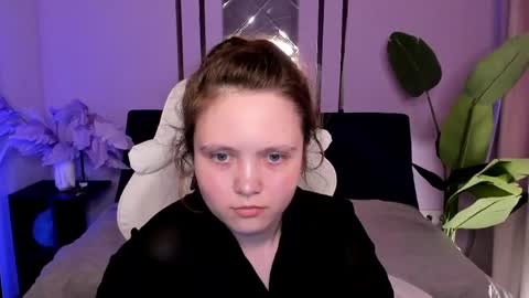 Mirra online show from June 9, 2:33 am
