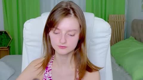 Alisa NONNUDE online show from February 27, 4:51 pm