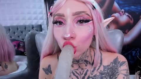 miss___angel online show from September 19, 6:29 pm