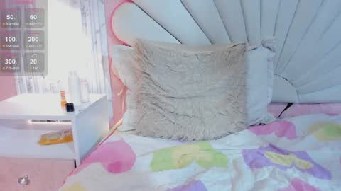 miss__smith_ online show from September 10, 4:40 pm