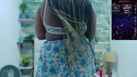 miss__star_ online show from April 13, 3:13 pm